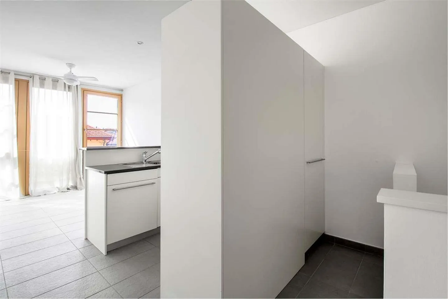 Mendrisio: bright 2.5-room apartment on two levels in the historic center - Photo 5 of 9