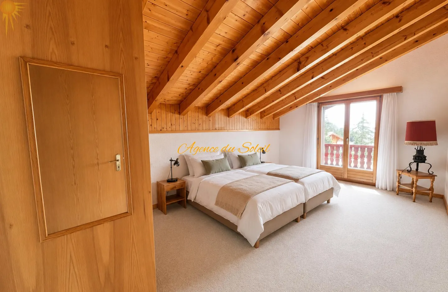 En Exclusivité ! Superbe chalet de 8.5 pièces en bordure du golf Ballesteros à C - Photo 9 sur 14