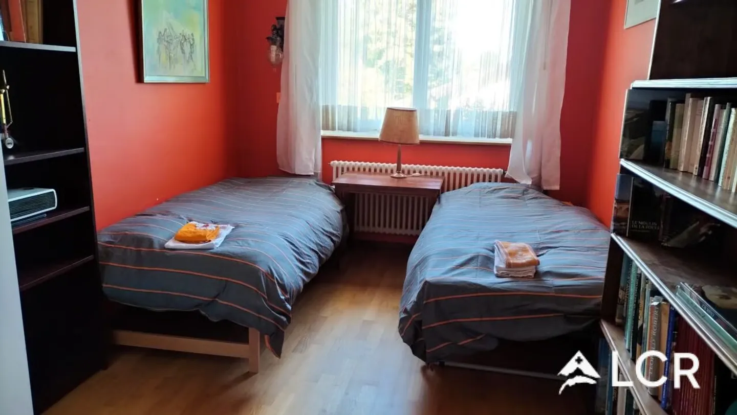 Furnished 7-room house with swimming pool - Photo 13 of 13