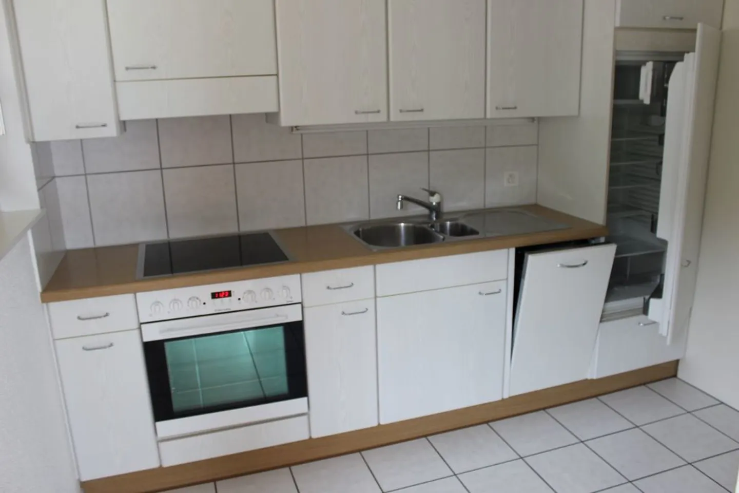 Belle appartement de 3.5 pièces avec vue sur les montagnes - Photo 2 sur 11
