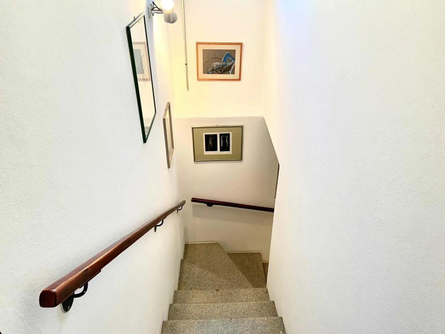 Casa unifamiliare con giardino e garage - Foto 9 di 13