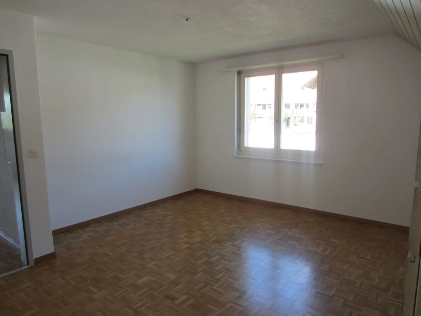 Belle appartement de 3.5 pièces avec vue sur les montagnes - Photo 8 sur 11