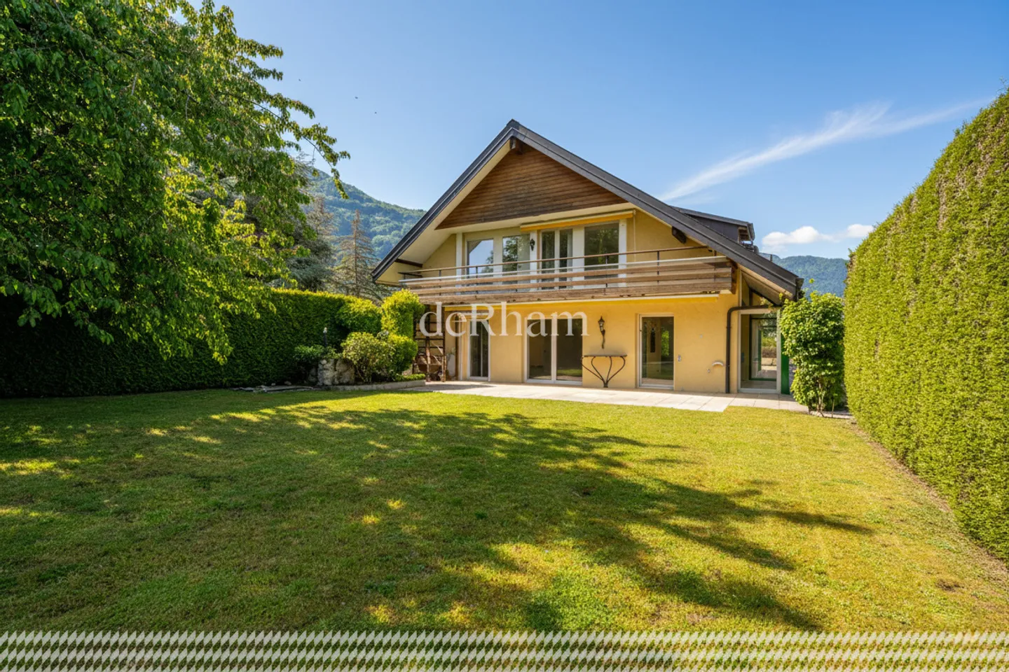 Prächtige Immobilie in einem begehrten Wohnviertel! - Foto 1 von 18