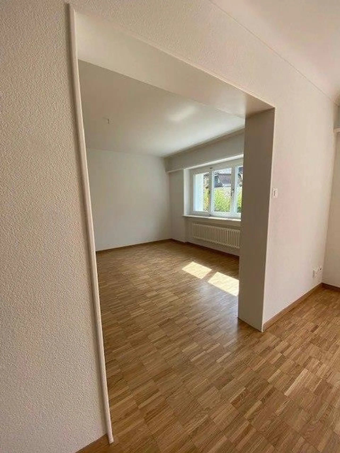 Appartamento 3.5 camere accogliente e spazioso in una posizione eccellente - Foto 6 di 8