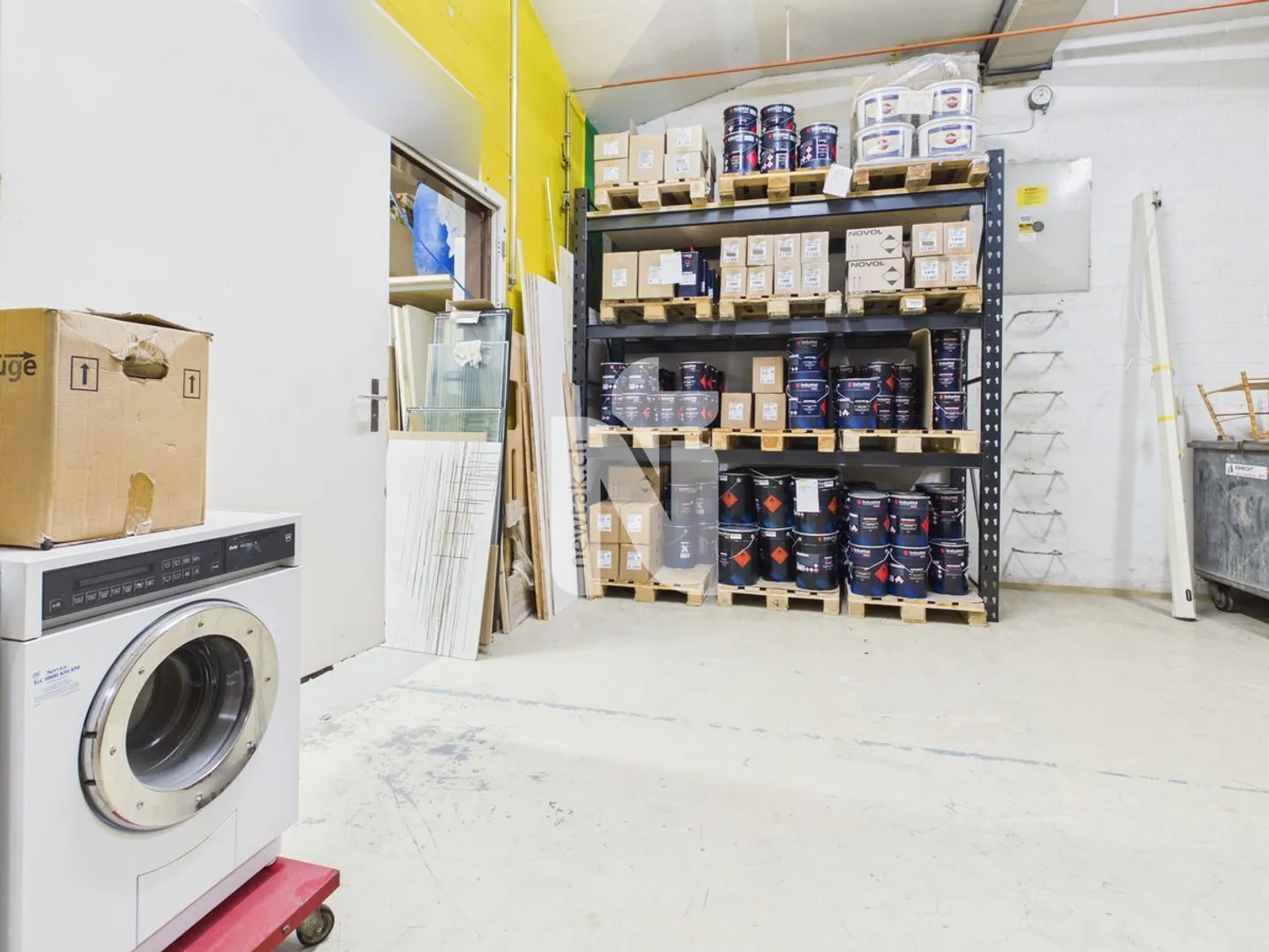 Spazio commerciale versatile di 140 m² - ideale per falegnameria, magazzino o negozio di elettricità - Foto 6 di 7