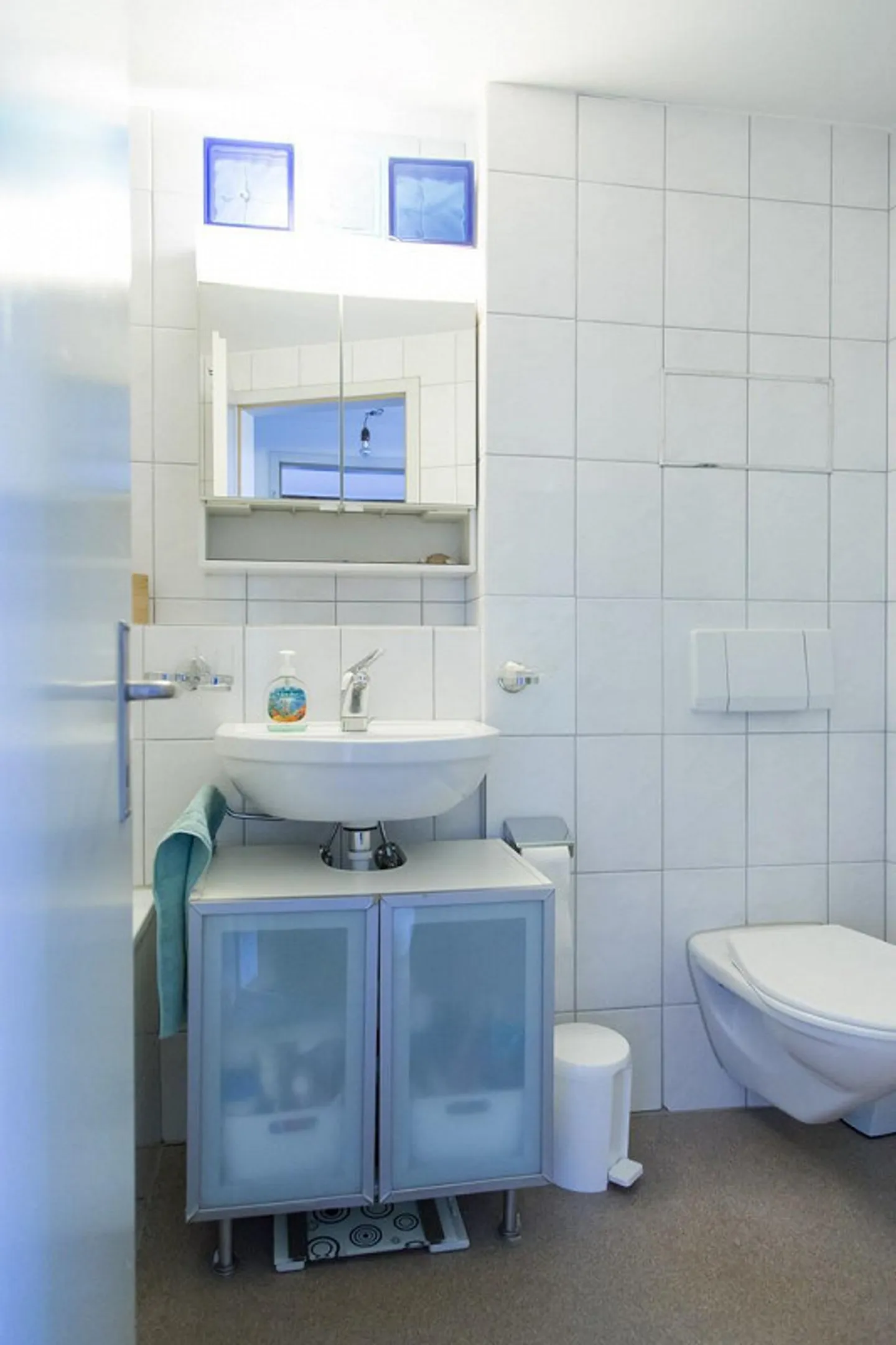 originelle Dachwohnung mit Galerie - Foto 9 von 10