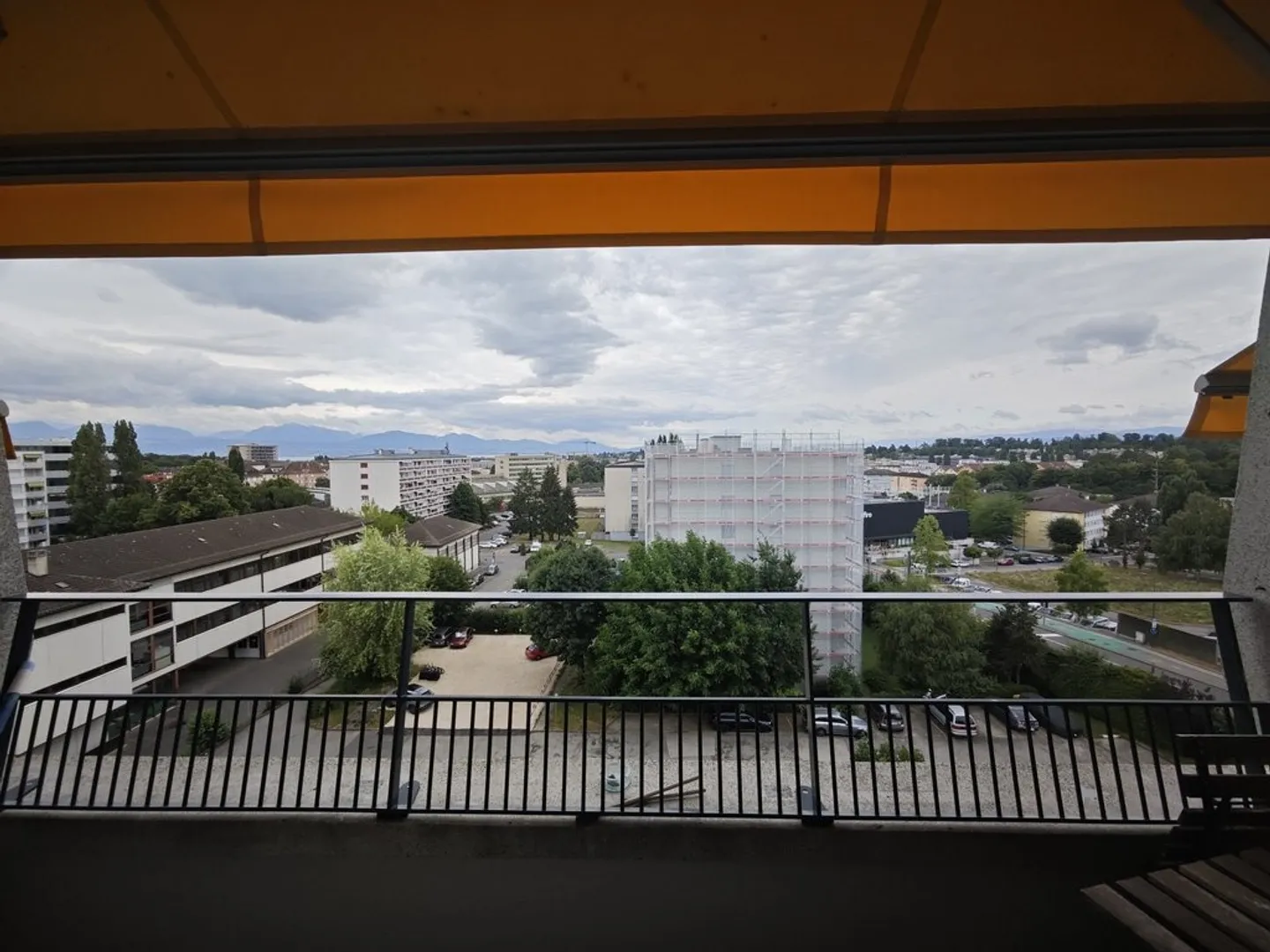 Beautiful 3-room apartment on the 7th floor - Photo 1 of 8