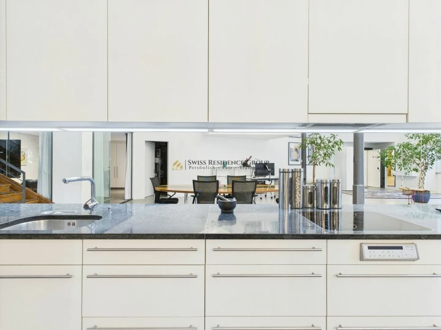 Caractère historique et design luxueux à louer - Photo 37 sur 37