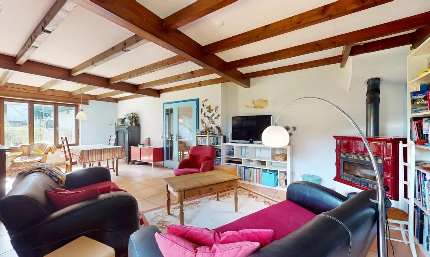 Superb individual villa located in a peaceful neighborhood - Photo 4 of 13