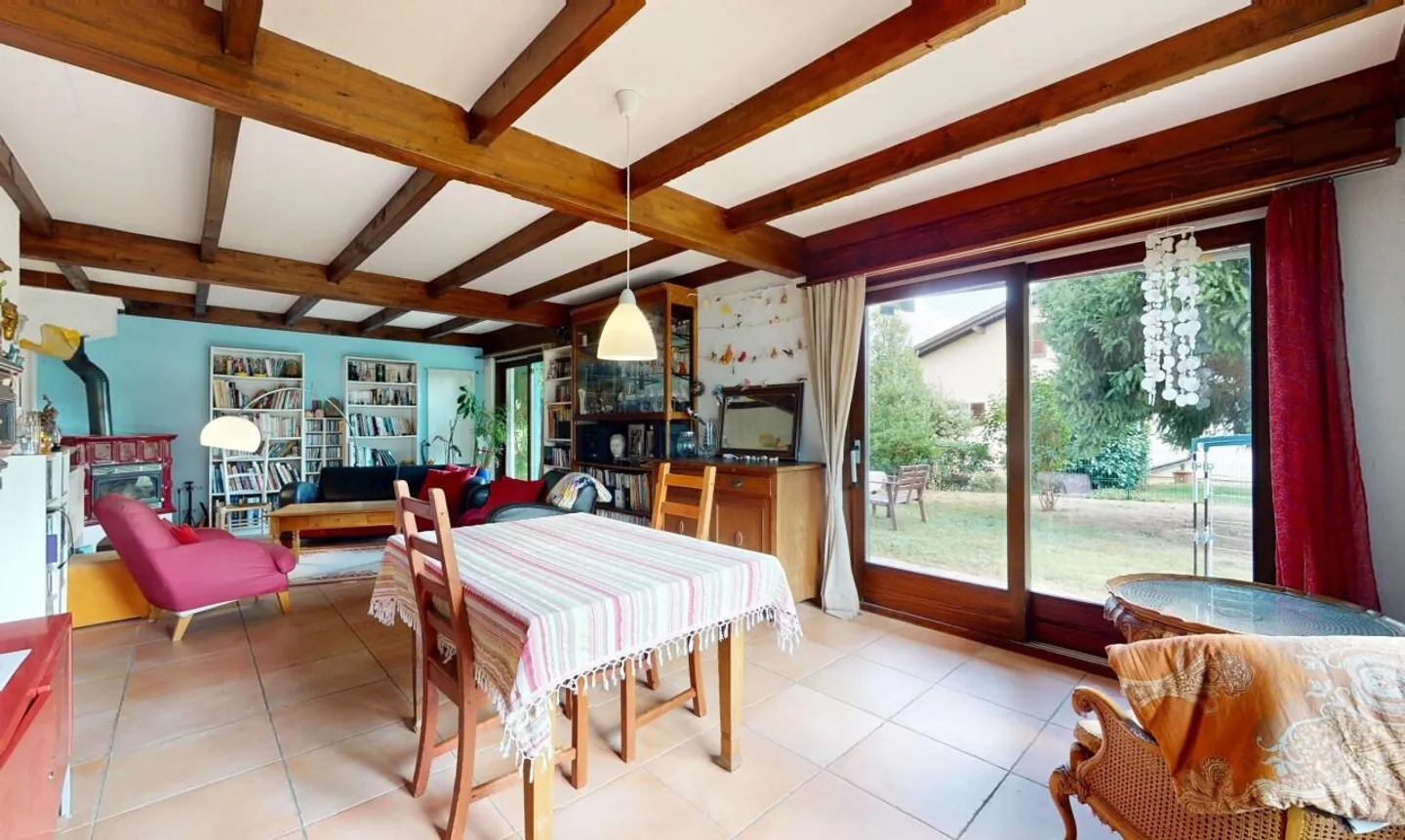 Superb individual villa located in a peaceful neighborhood - Photo 5 of 13