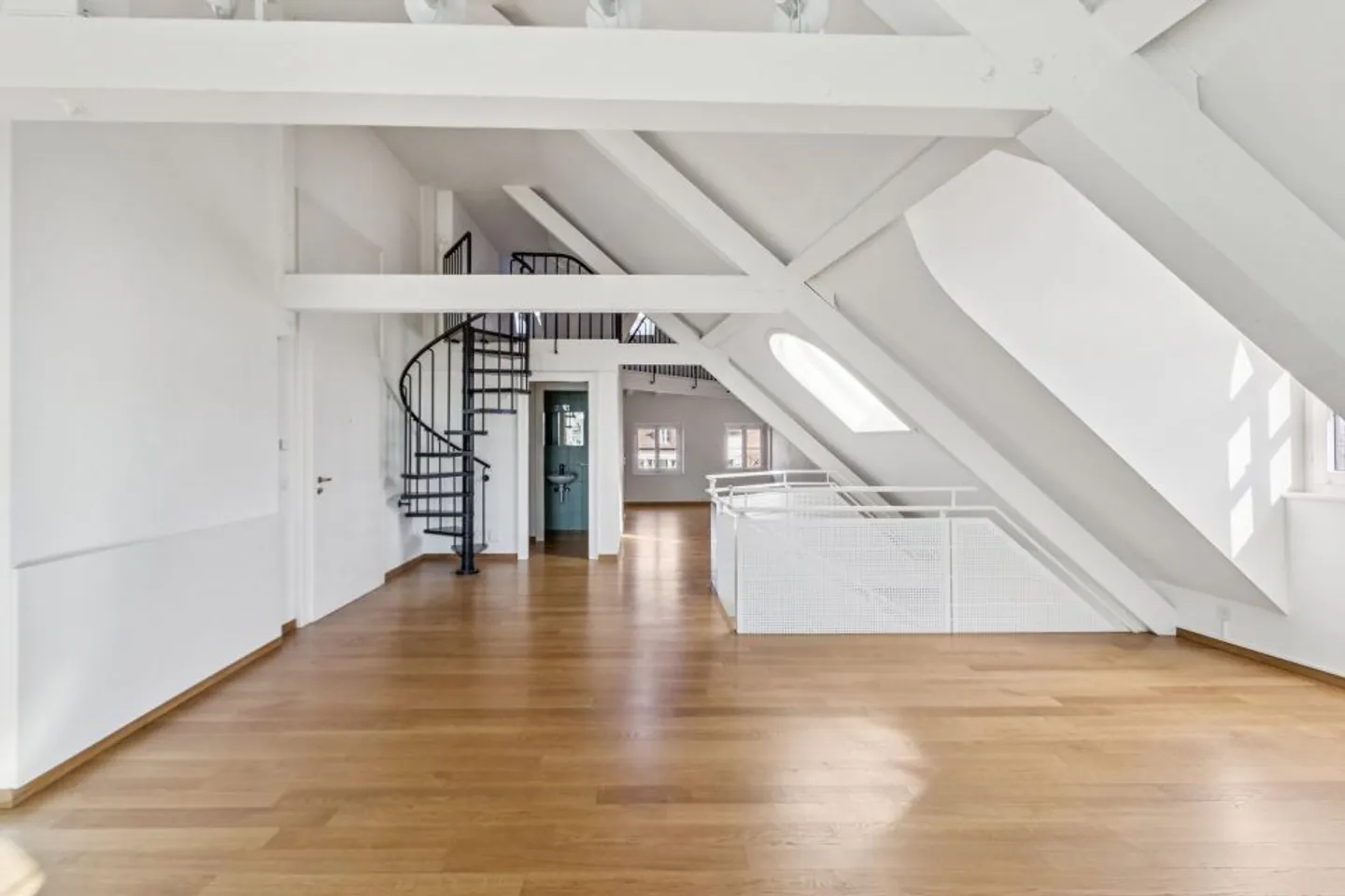 Magnificent 6-Room Duplex in the Heart of Aubonne - Photo 5 of 13