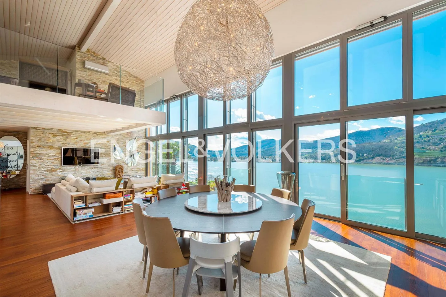 Luxuriöse Zweitwohnung in Collina d'Oro - Foto 1 von 13