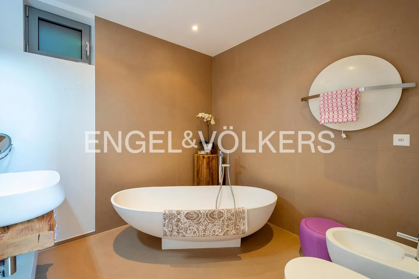 Luxuriöse Zweitwohnung in Collina d'Oro - Foto 11 von 13