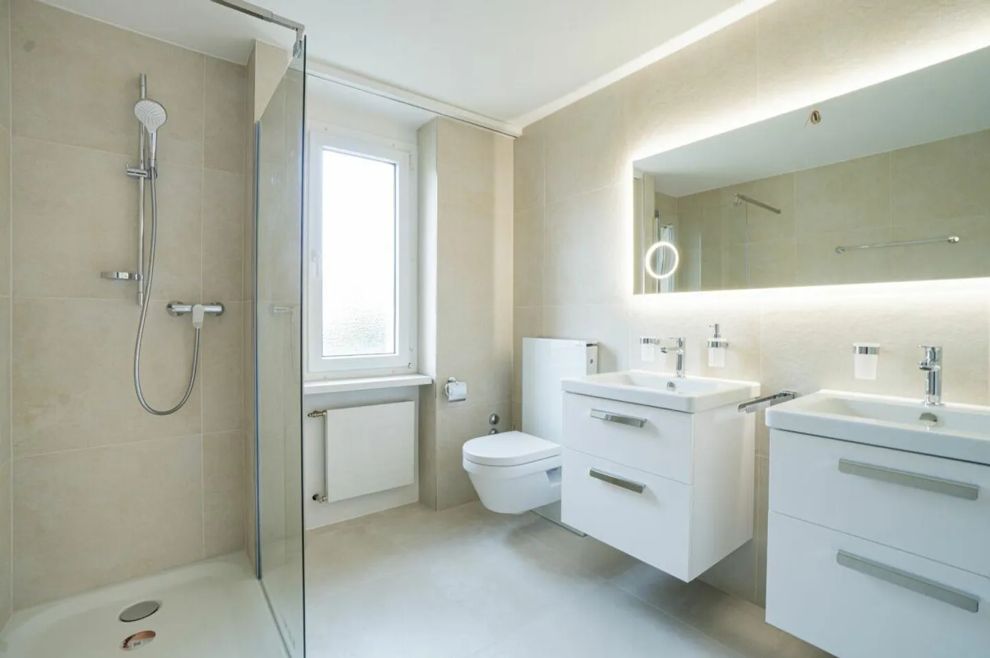 Appartamento 3.5 stanze ristrutturato e situato in posizione centrale - Foto 10 di 24