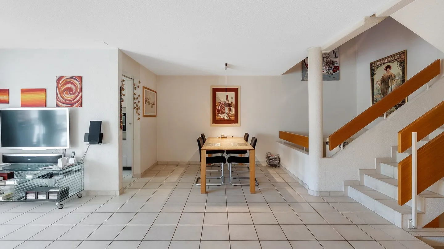 Platz für die ganze Familie: 5.5-Zimmer EFH mit Garten - Foto 6 von 11