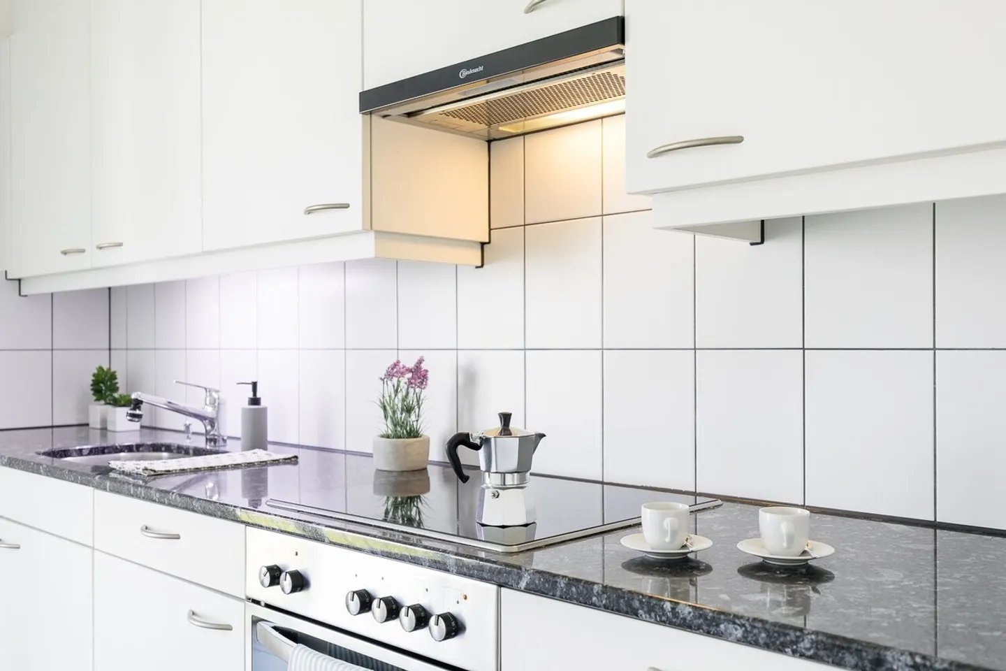 Wunderschöne Wohnung mit Aussicht auf die Landschaft - Foto 3 von 12