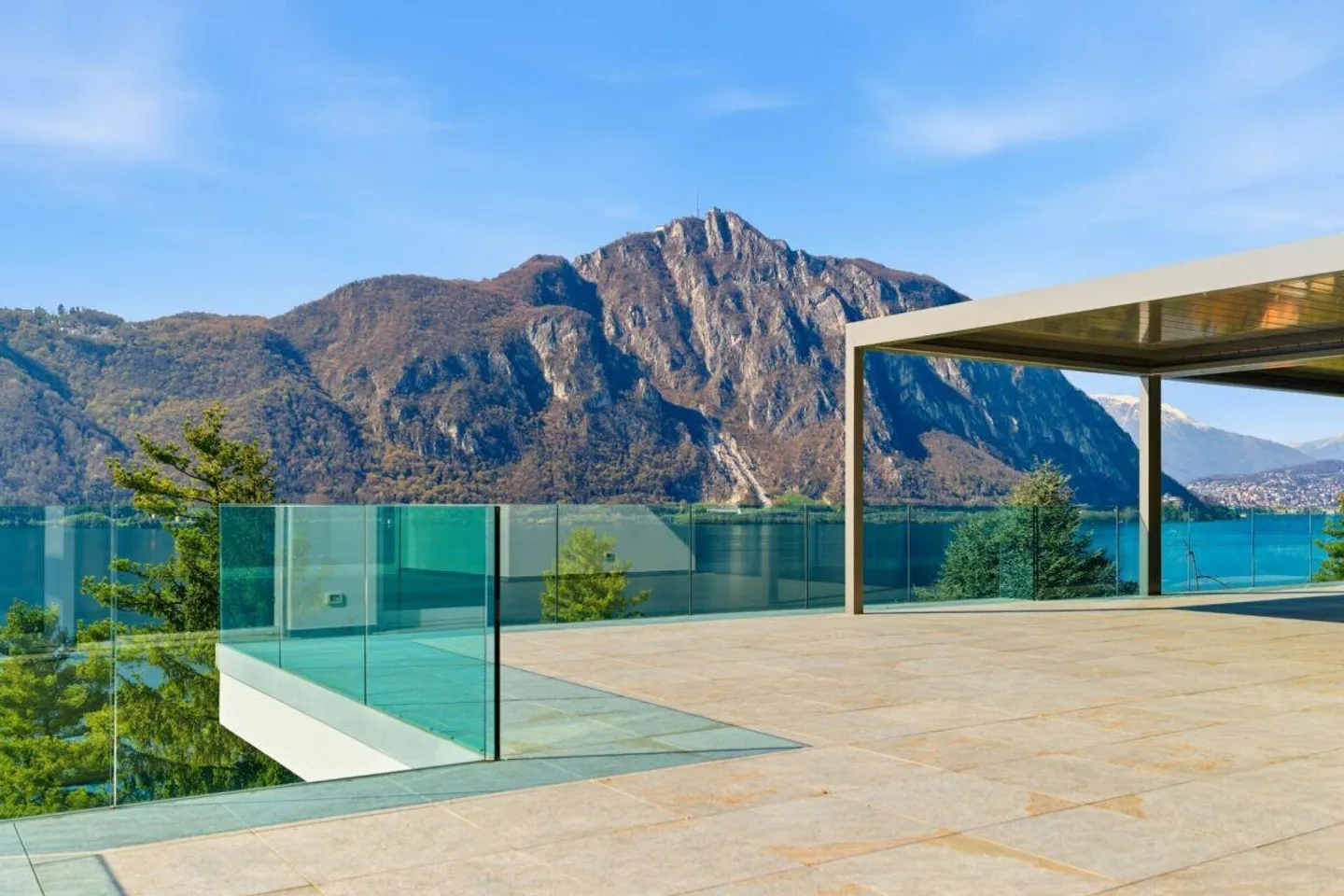 Residenza Ceresio 52: Penthouse apartment with large panoramic terrace - Photo 2 of 14