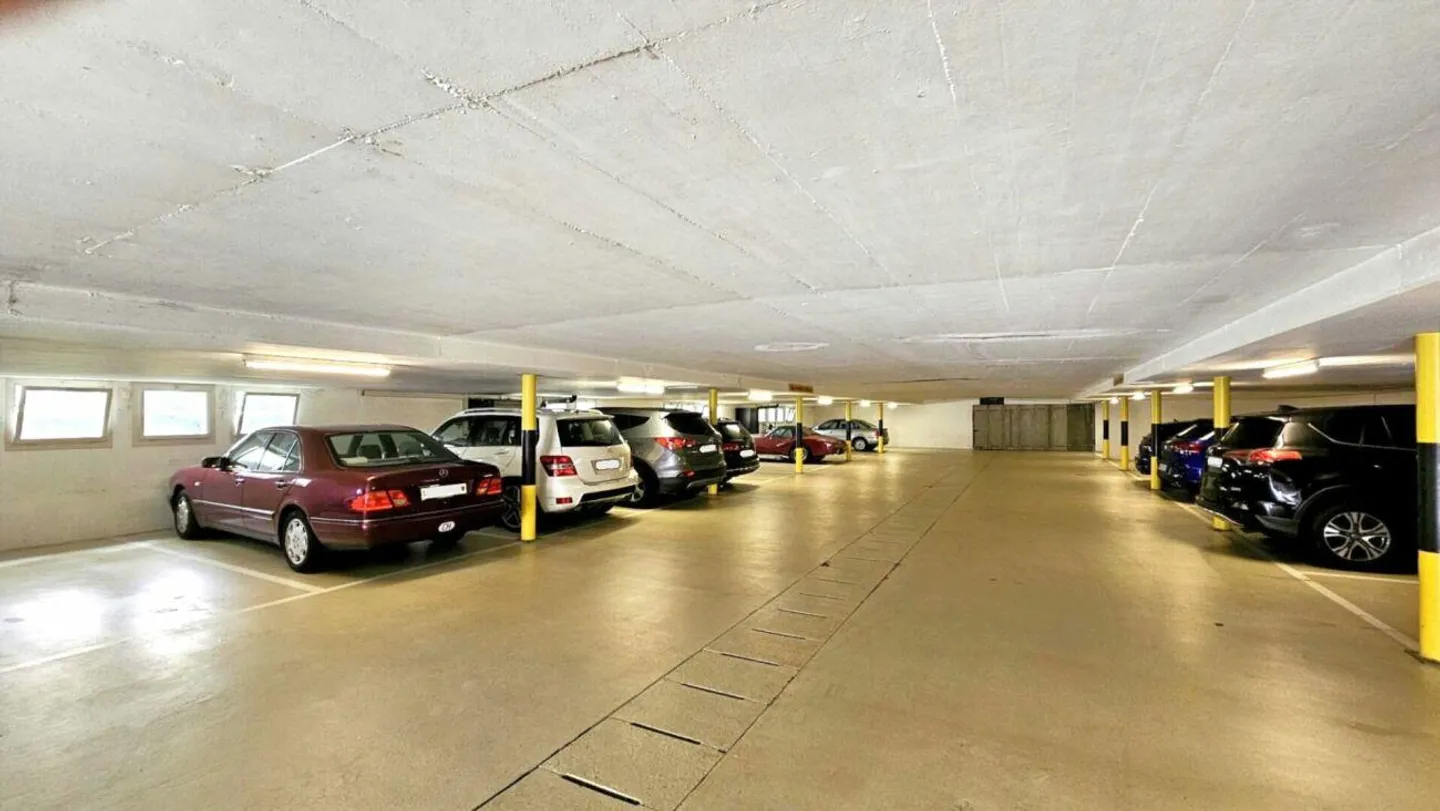 Appartamento 3.5 stanze ristrutturato e situato in posizione centrale - Foto 20 di 24