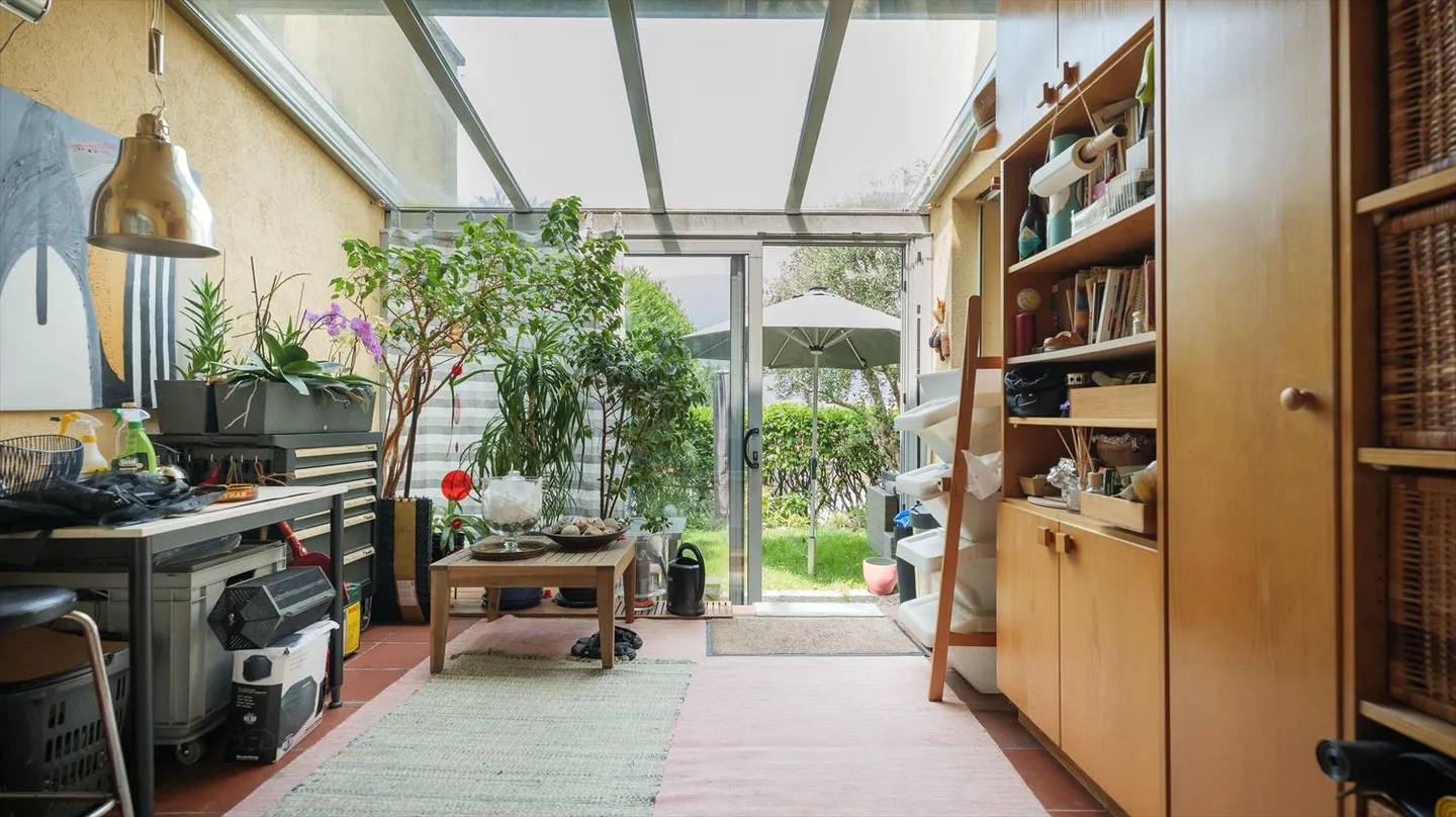 Splendida casa di 6 locali a Vezia - Foto 4 di 9