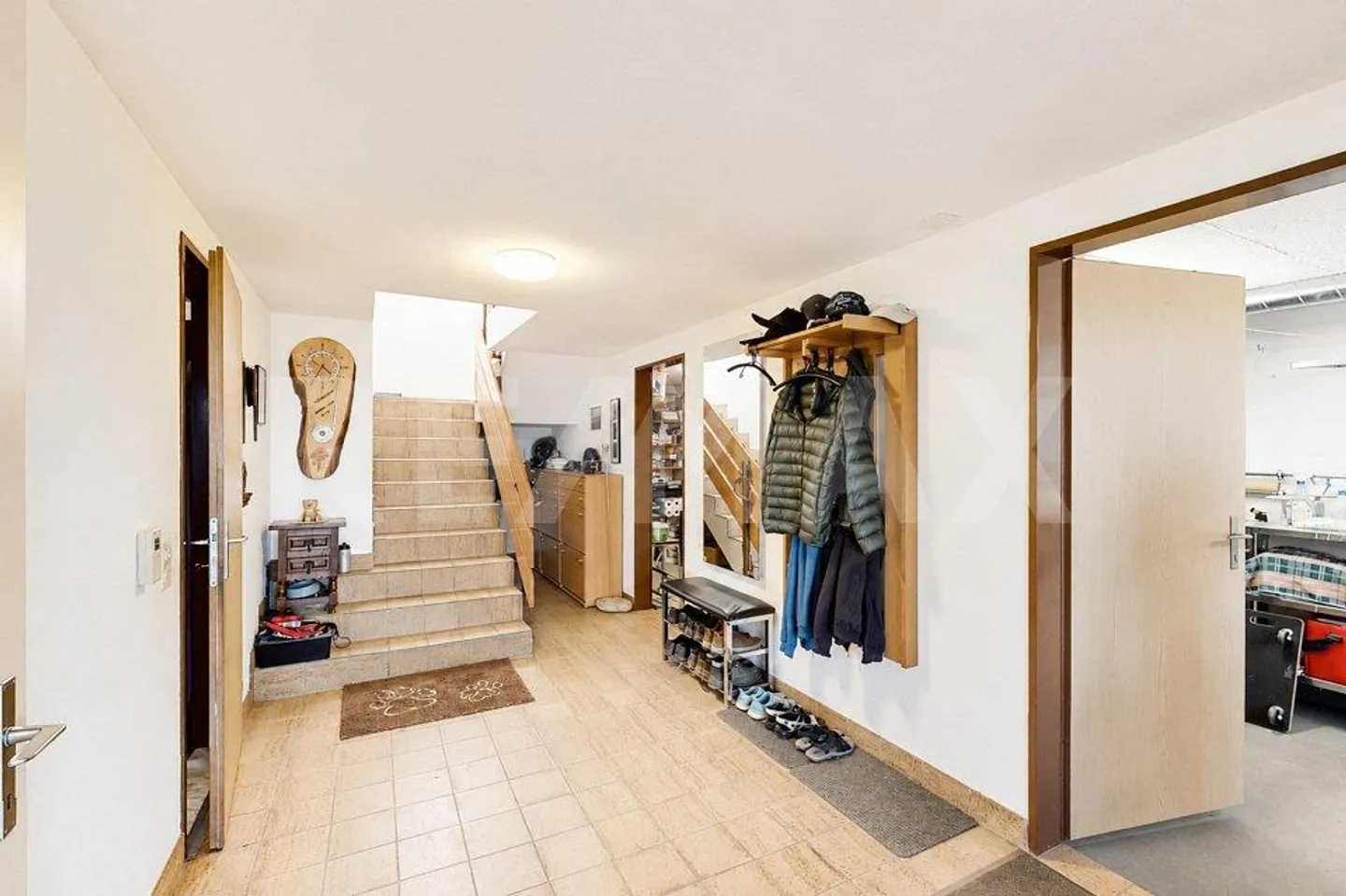 Charming 5.5-room single-family house with a wide view and a lot of potential - Photo 12 of 13