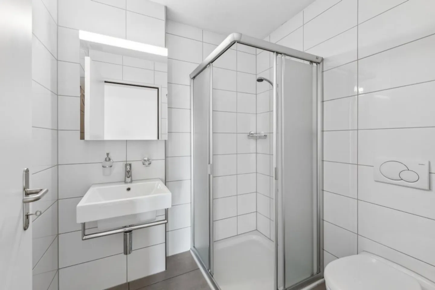 Moderno appartamento di 4,5 stanze con grande terrazza a Rothenburg - Foto 7 di 9