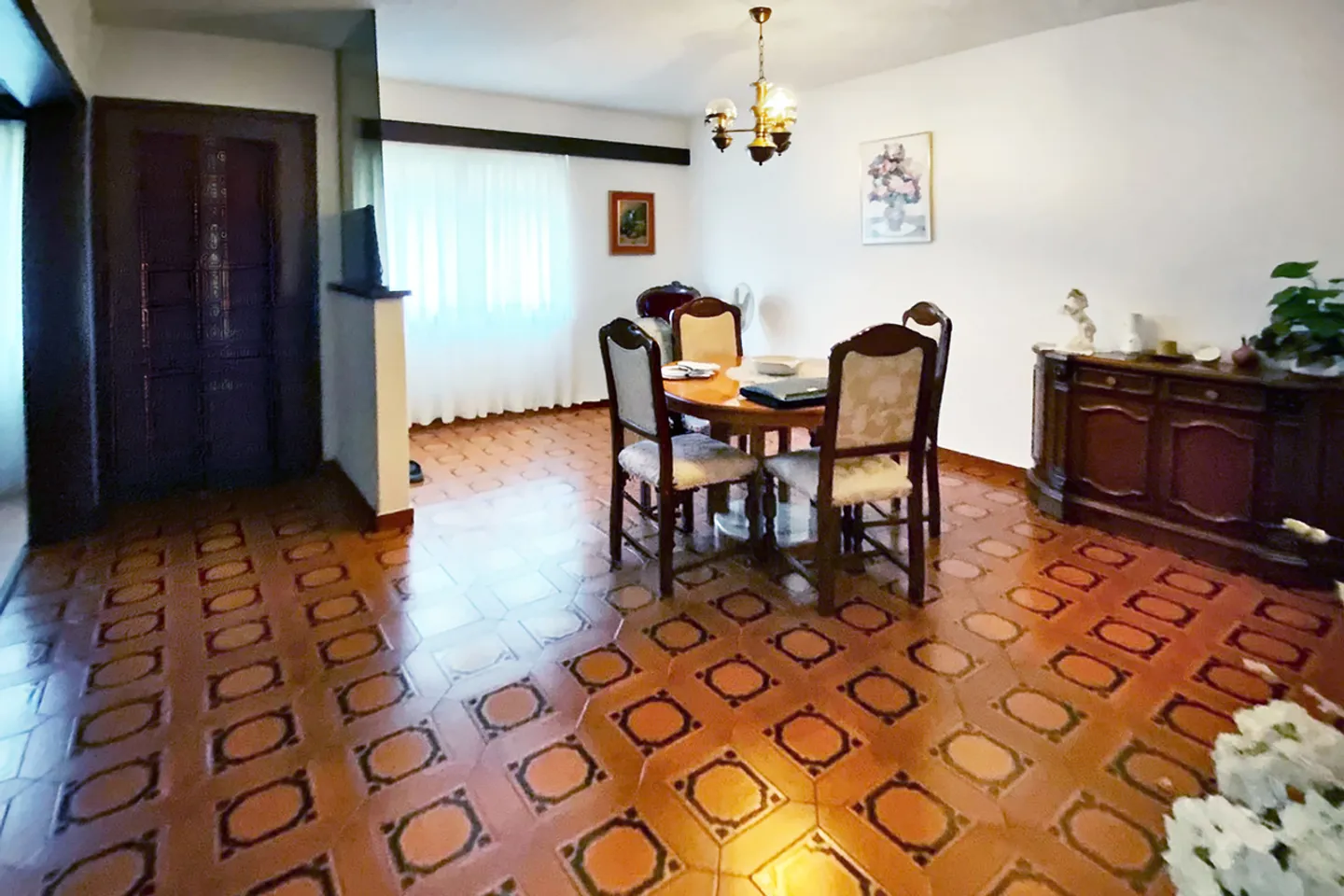 Two-family house with R4 plot in the center - Photo 7 of 13