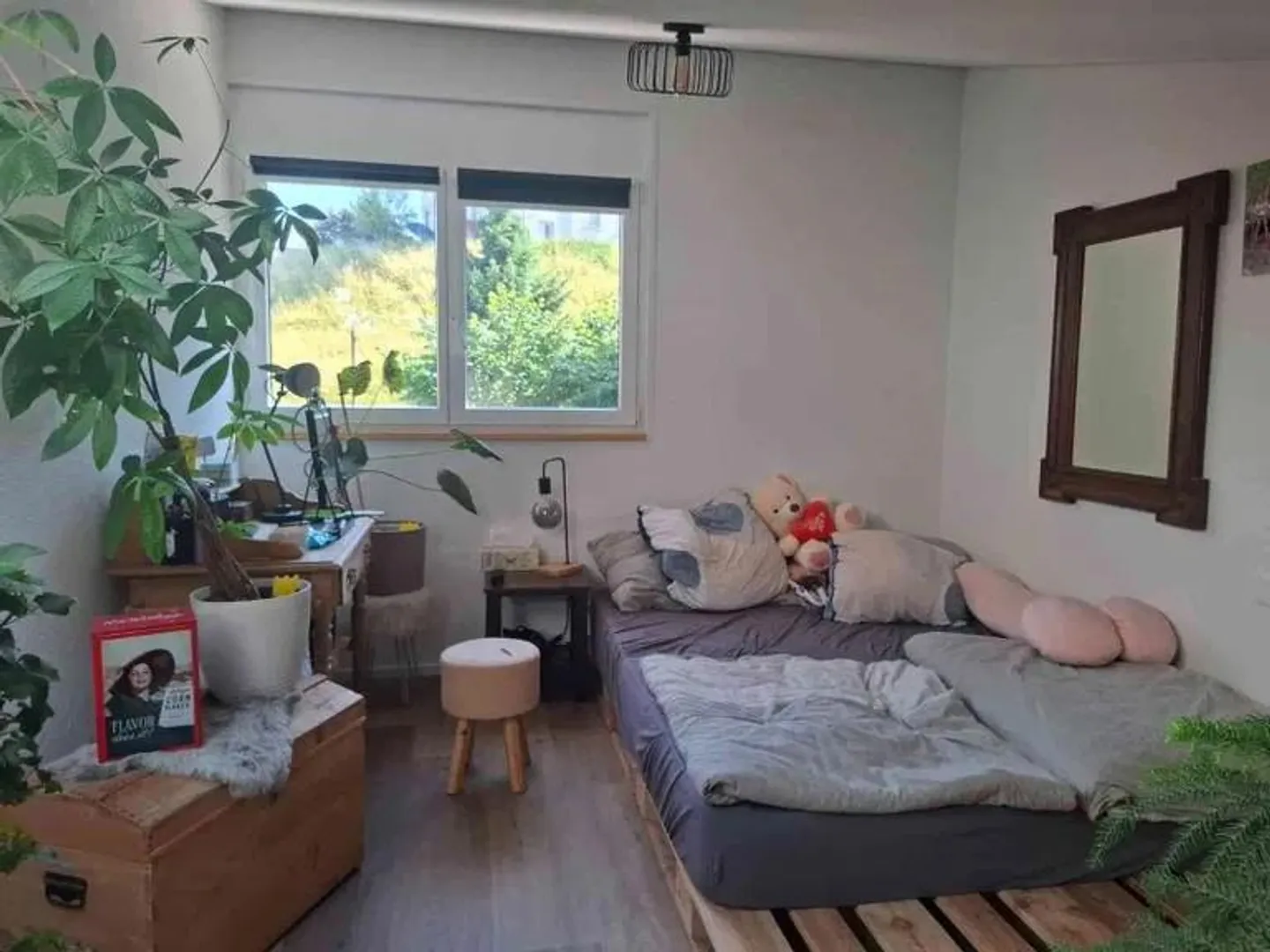 Cozy 2-room maisonette apartment with garden and balcony for rent - Photo 10 of 11