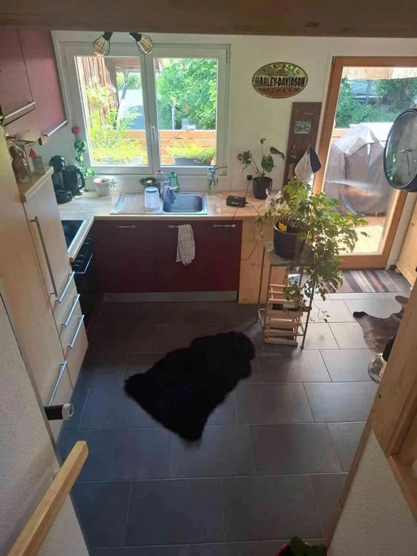 Cozy 2-room maisonette apartment with garden and balcony for rent - Photo 3 of 11