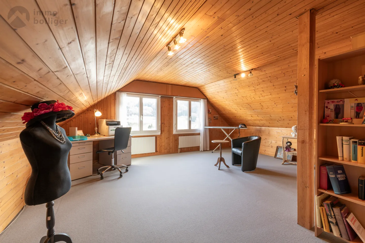 Your new home on the sunny side - Photo 5 of 13