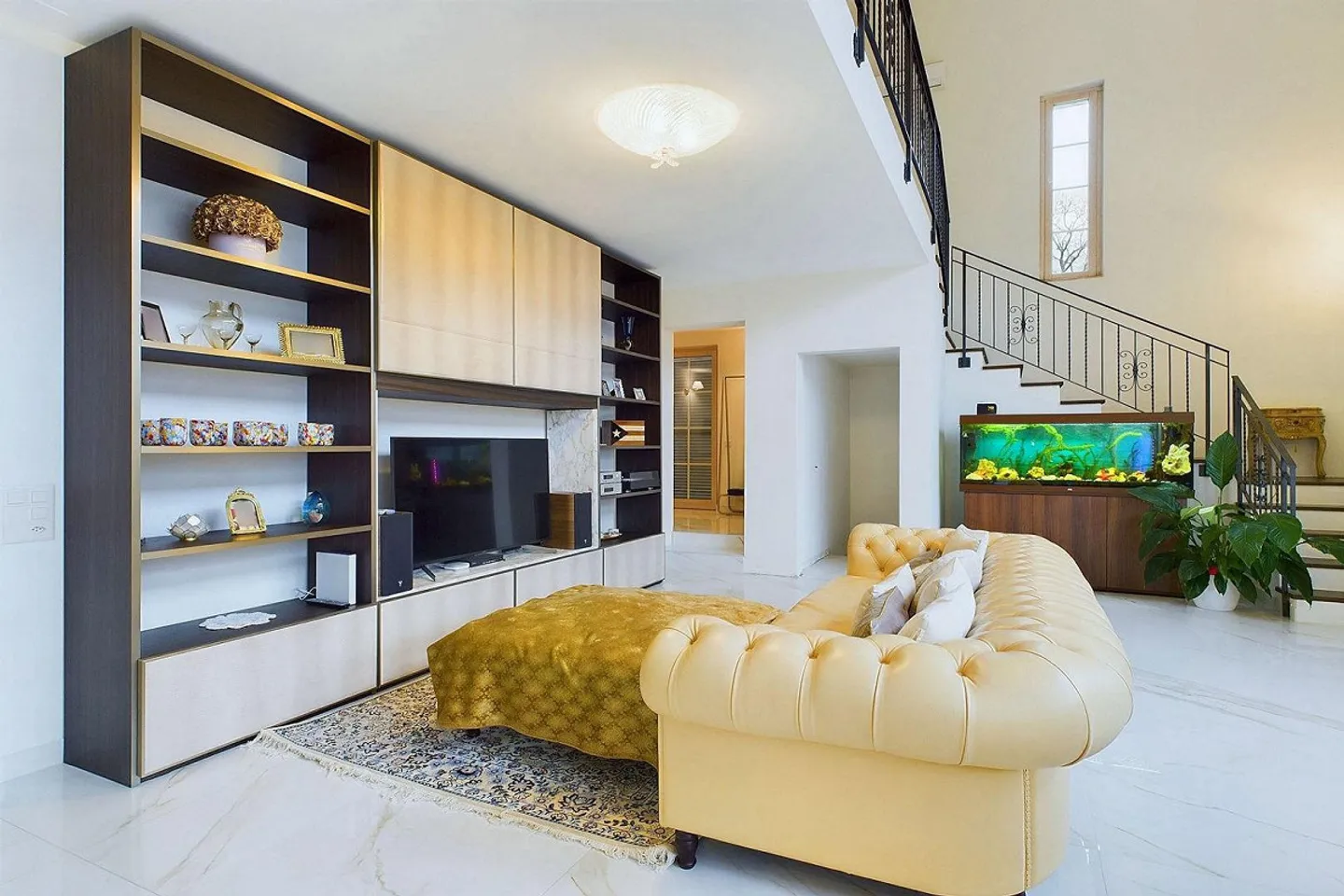 Villa da sogno con vista aperta a Roveredo, GR | Traumhafte Villa mit Panoramablick in Roveredo, GR - Foto 6 von 13