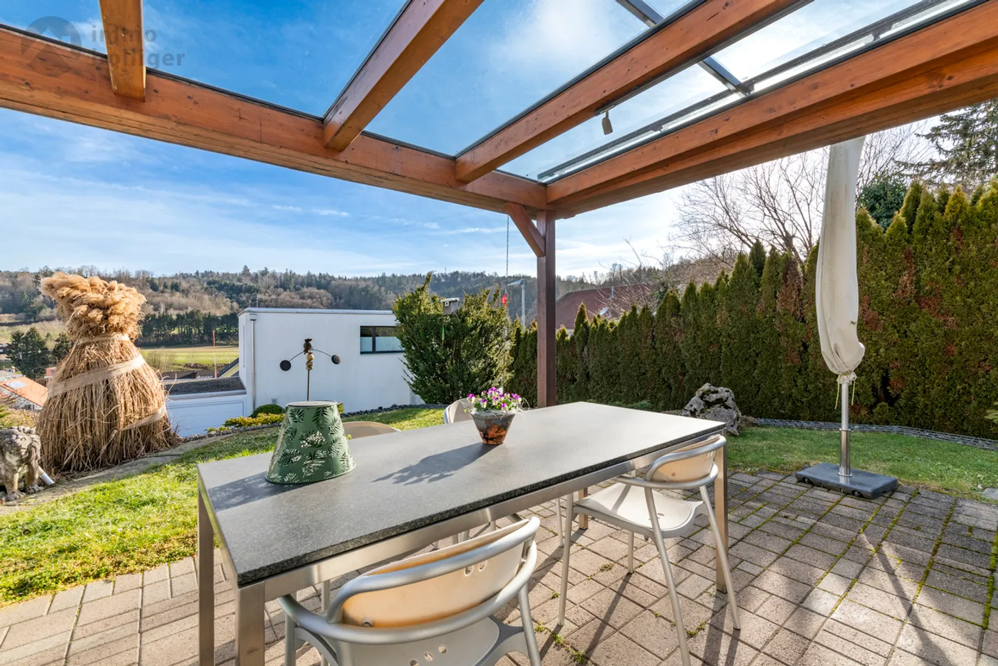 Your new home on the sunny side - Photo 9 of 13