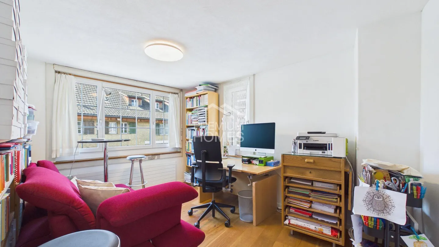 INVESTISSEMENT AVEC AVENIR AU COEUR DE PFÄFFIKON! - Photo 8 sur 13