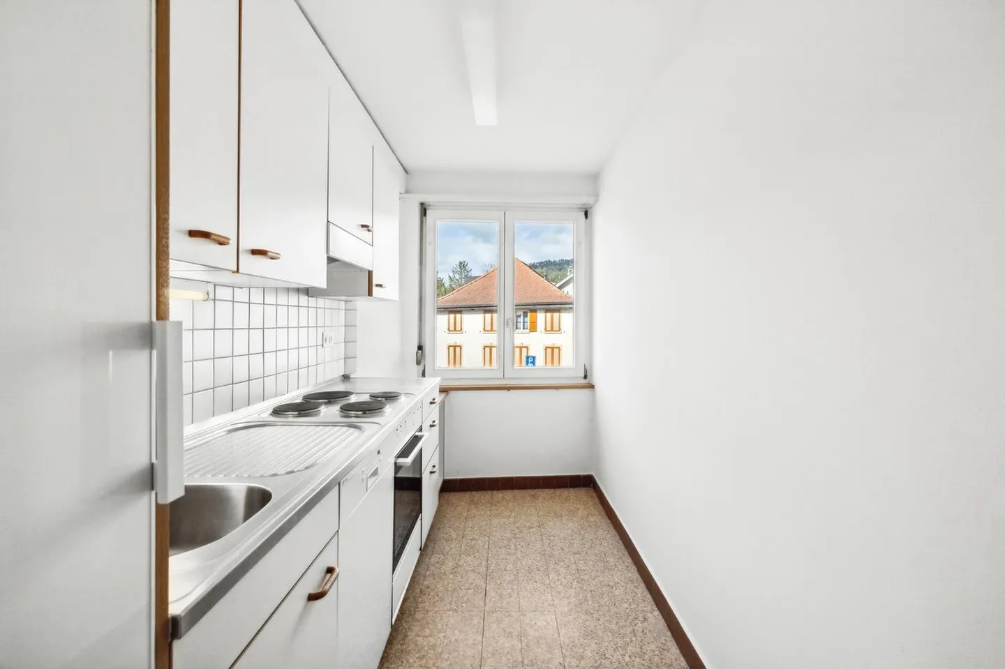 Apartment for rent - Photo 3 of 10