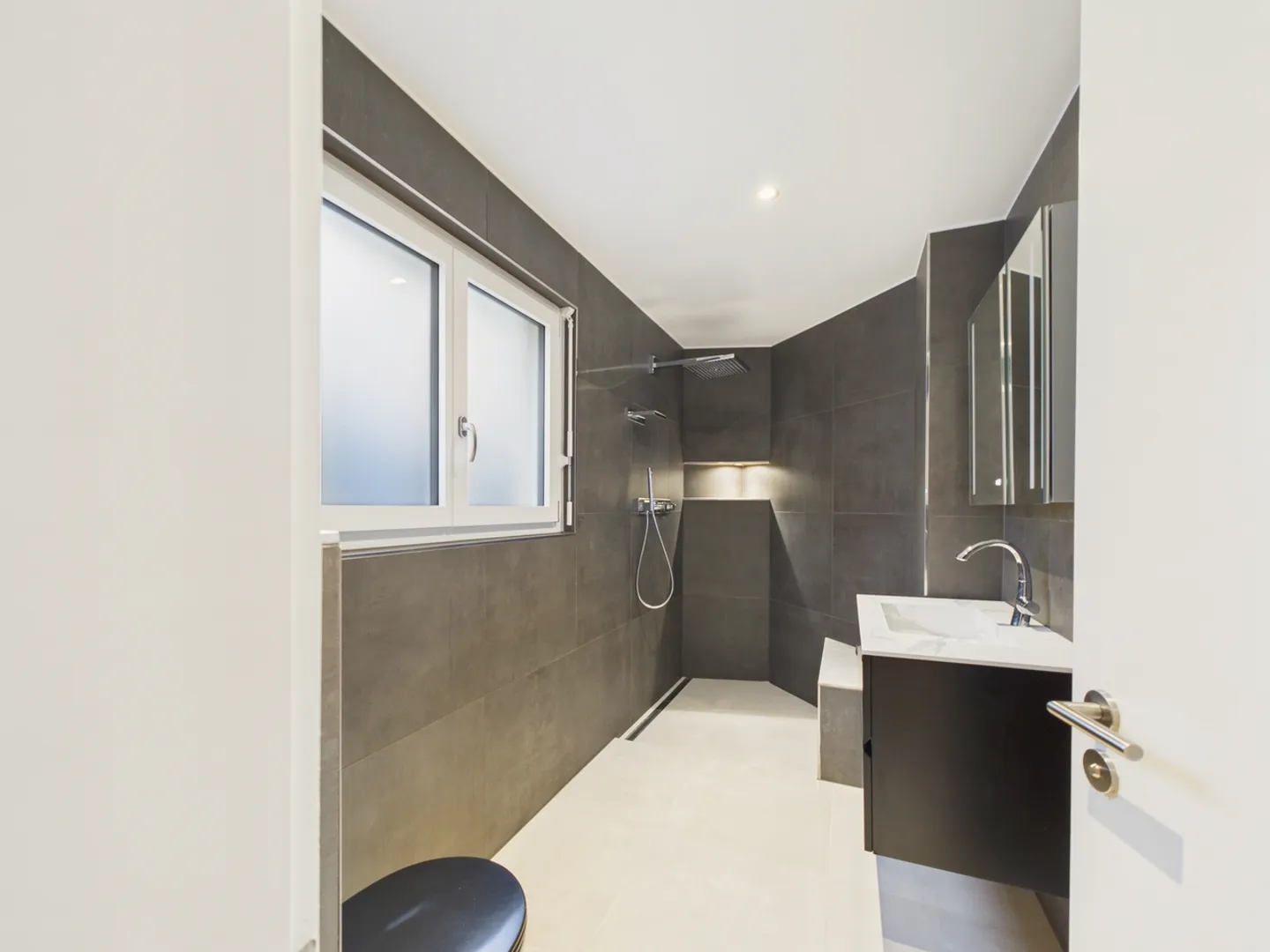 Appartement lumineux de 4,5 pièces à Köniz, BE - Photo 9 sur 13