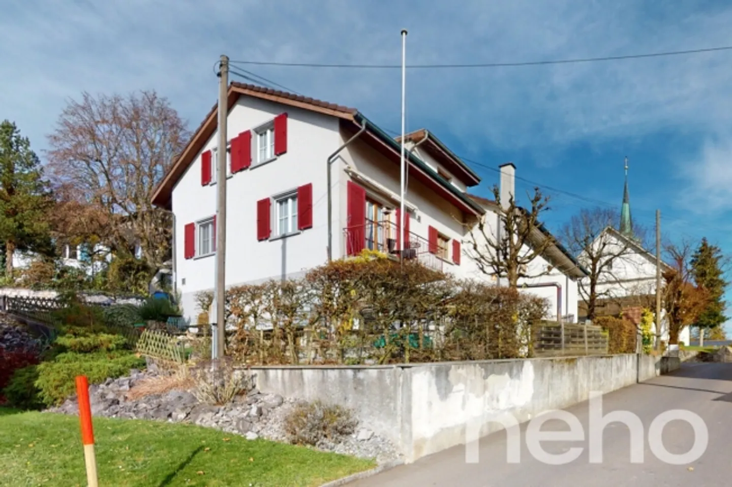 «Charmantes Einfamilienhaus mit ehemaligem Ladenlokal» - Photo 1 sur 13