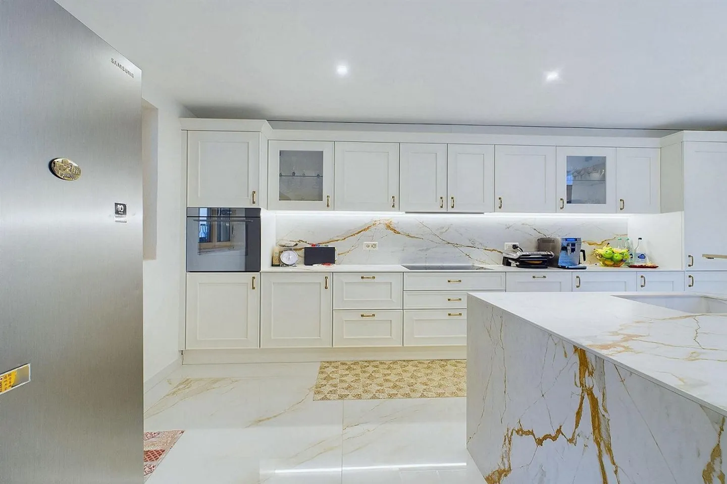 Villa da sogno con vista aperta a Roveredo, GR | Traumhafte Villa mit Panoramablick in Roveredo, GR - Foto 11 von 13