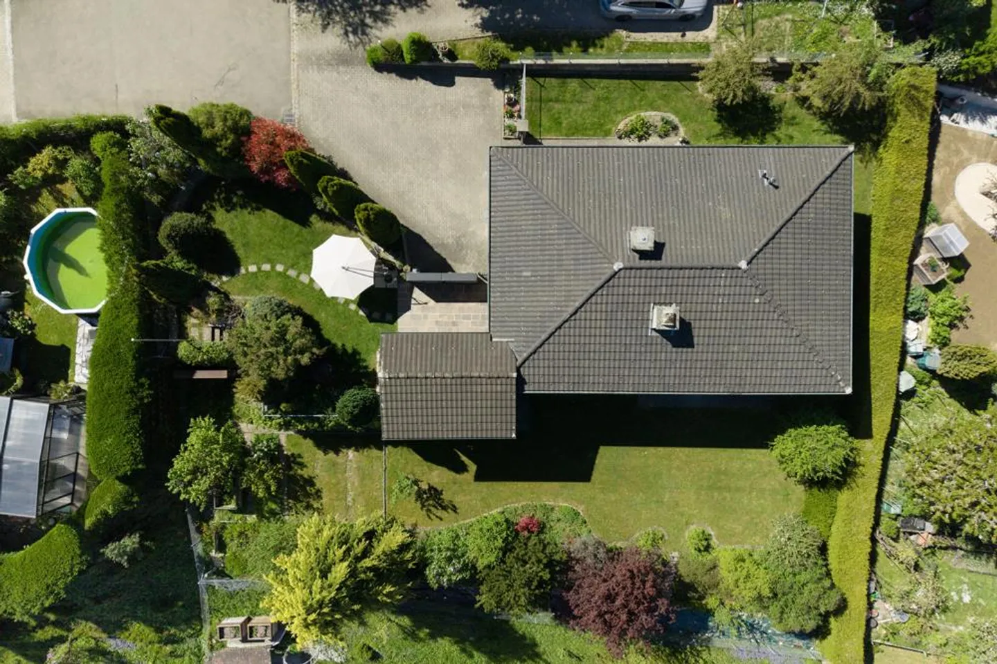 Maison familiale proche de la ville avec grand jardin - Photo 8 sur 10