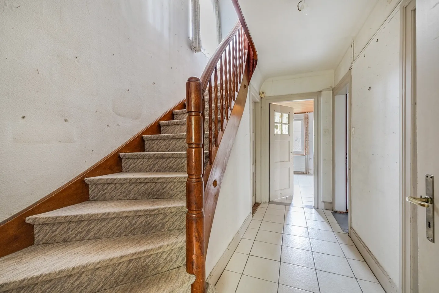 Casa di ristrutturazione affascinante - Foto 9 di 16