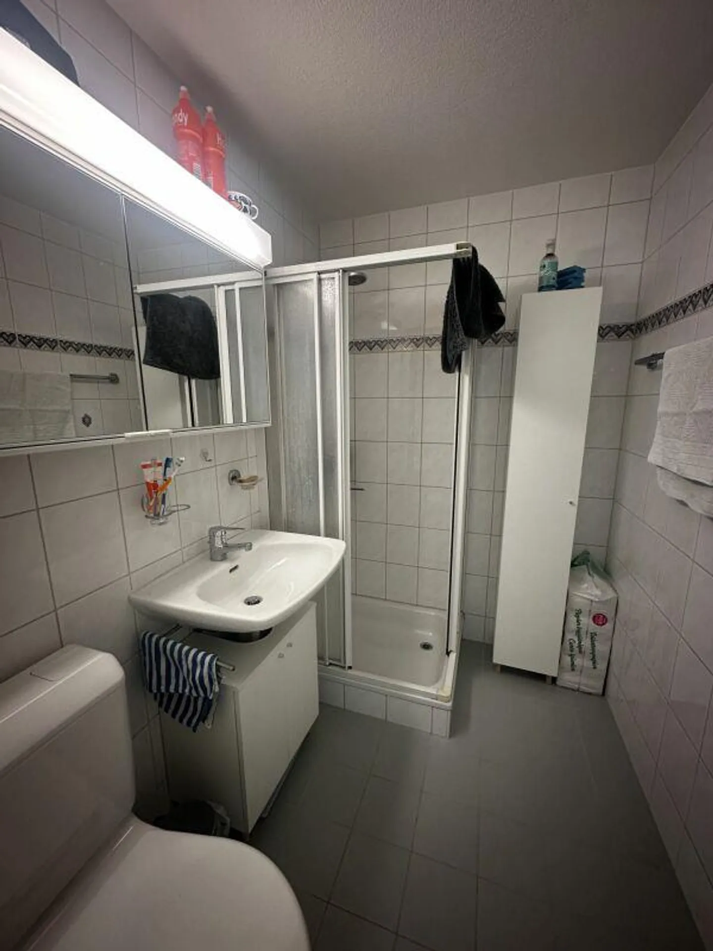 3.5-Room Apartment in a Central Location - Photo 2 of 6