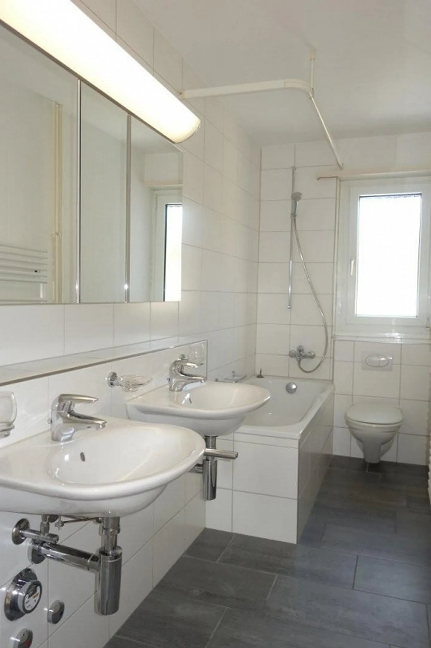 Appartamento soleggiato di 4,5 stanze con vista su Weinfelden - Foto 2 di 5