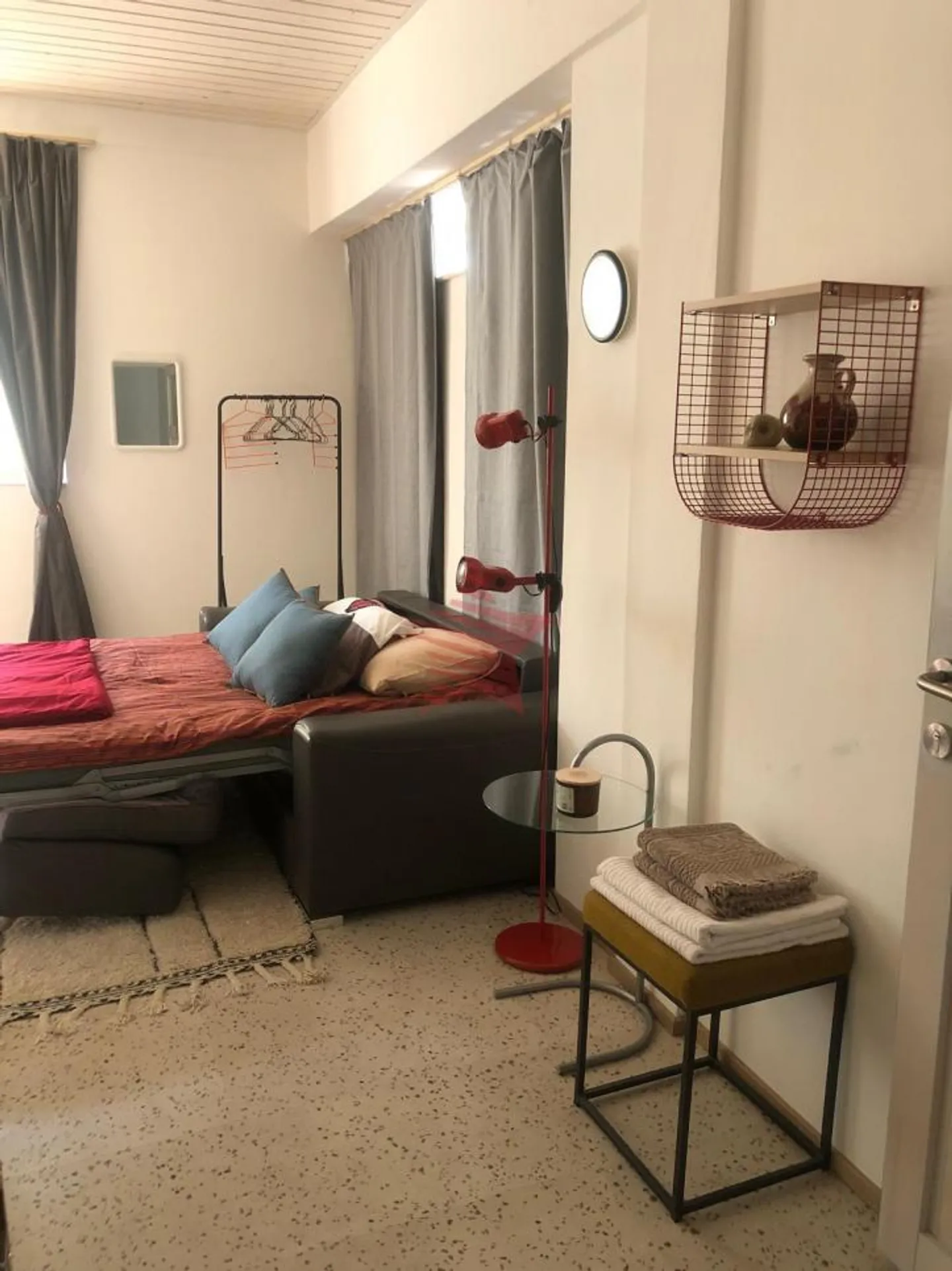 Studio 1.5 rooms - Photo 4 of 13