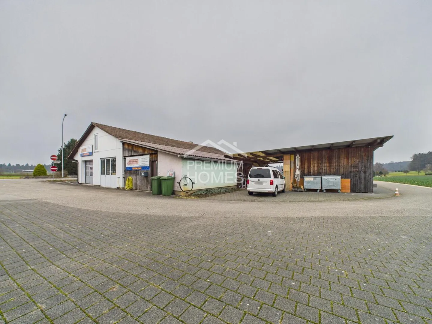 Combinaison rare de commercial et résidentiel - Photo 1 sur 13