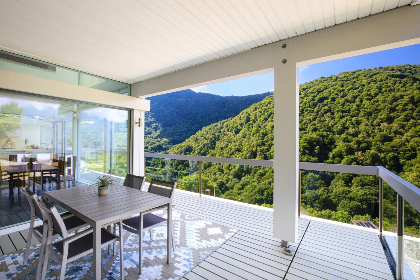 Luce, Privacy e Architettura Contemporanea a Medeglia - Foto 12 di 12