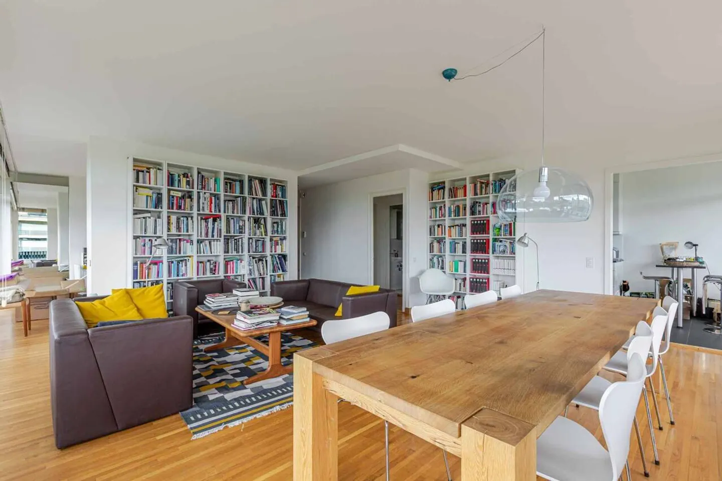 HELLER 4-ZIMMER-APARTMENT - Foto 1 von 12
