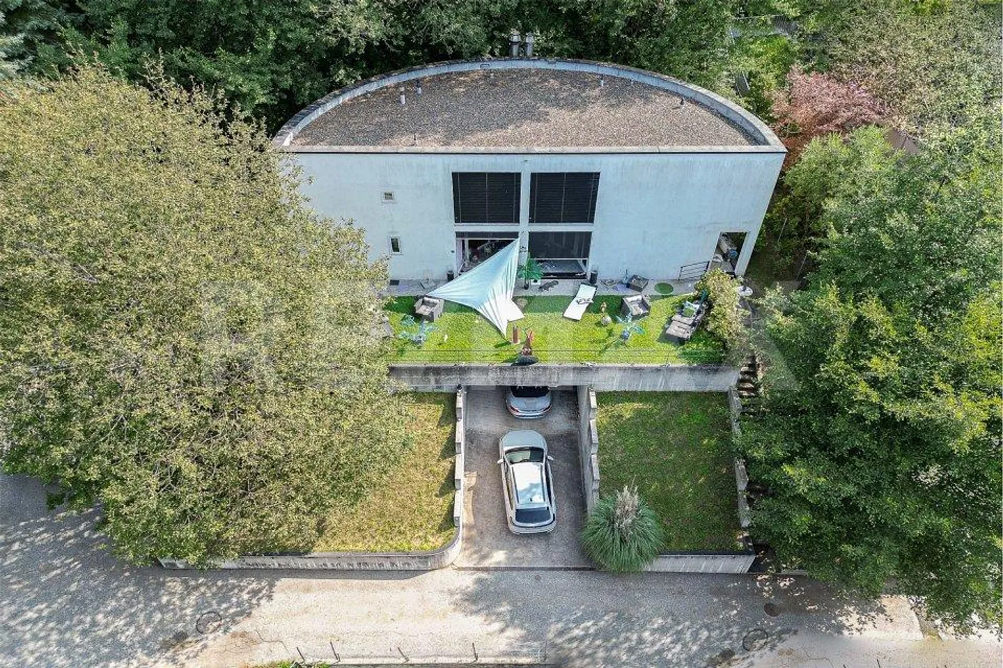 5,5-Zimmer-Villa mit Garten - Foto 4 von 13