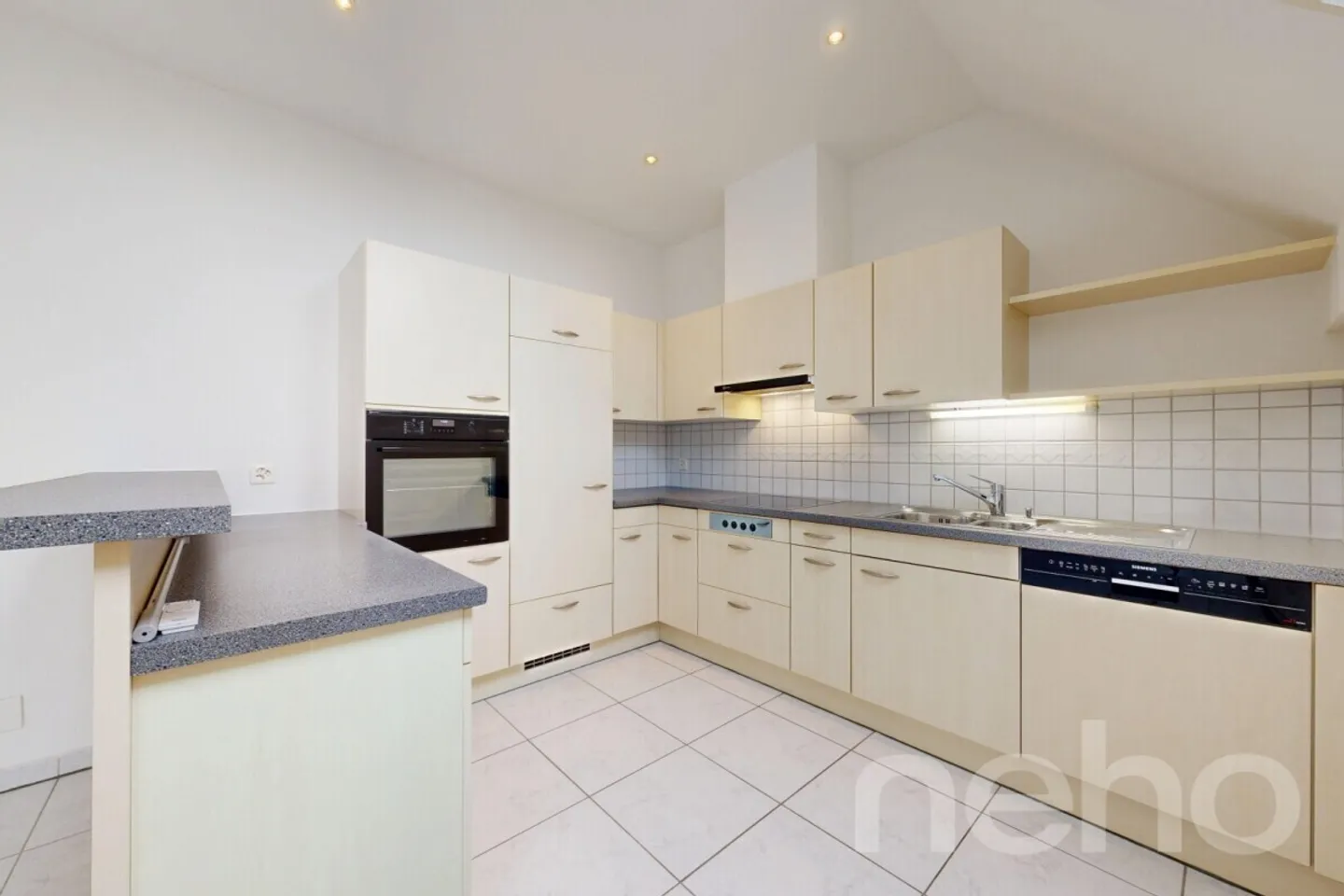 Helles Penthouse mit herrlichem Blick - Foto 3 von 12