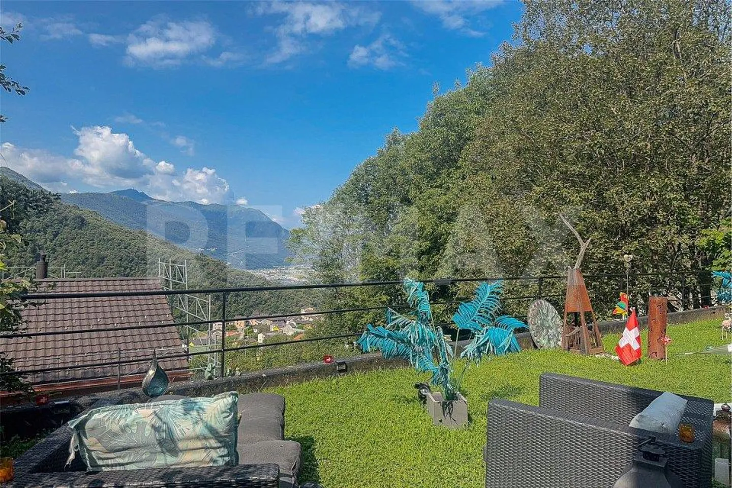 5,5-Zimmer-Villa mit Garten - Foto 5 von 13