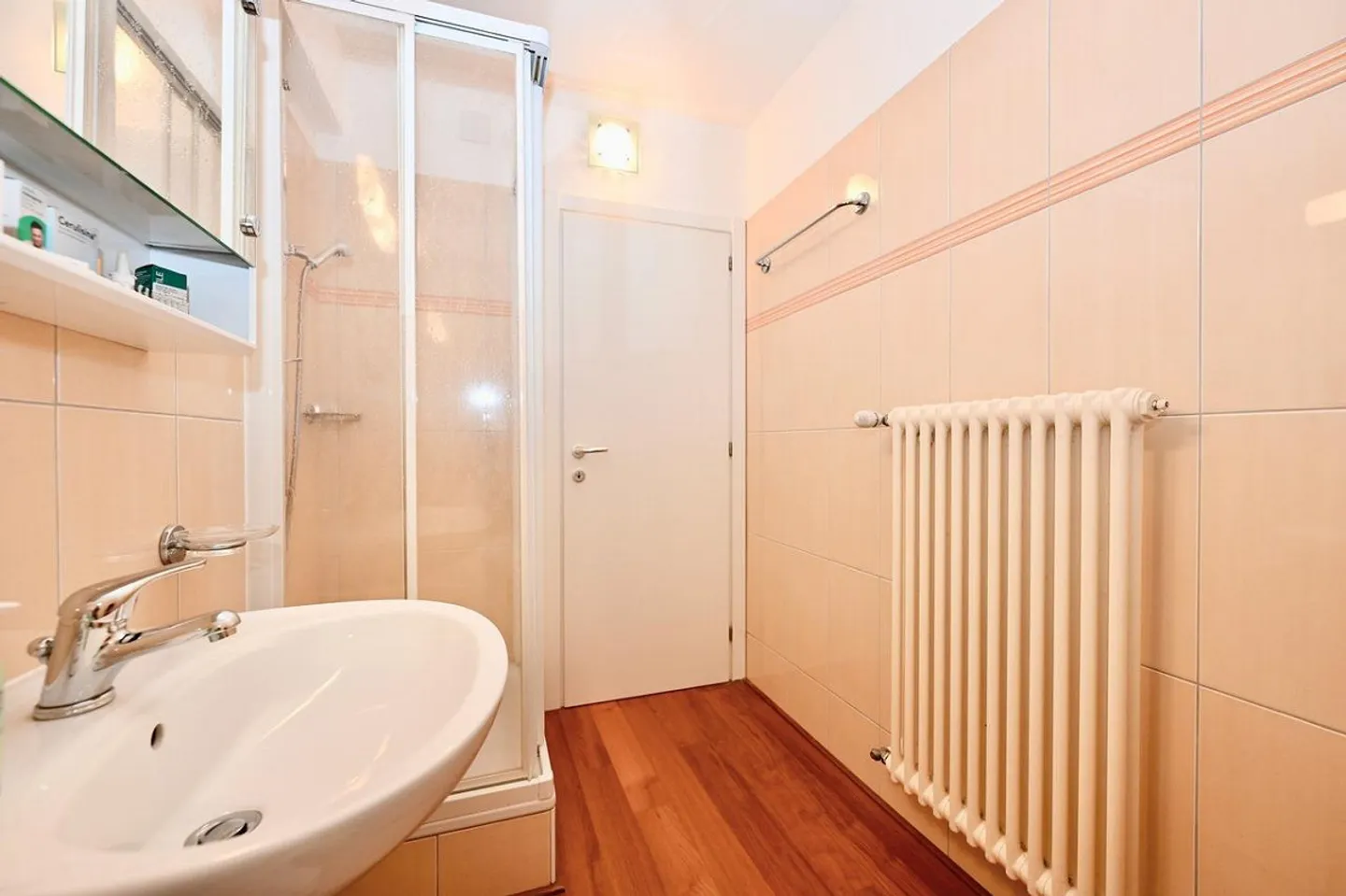 Elegant Detached House - Photo 19 of 19