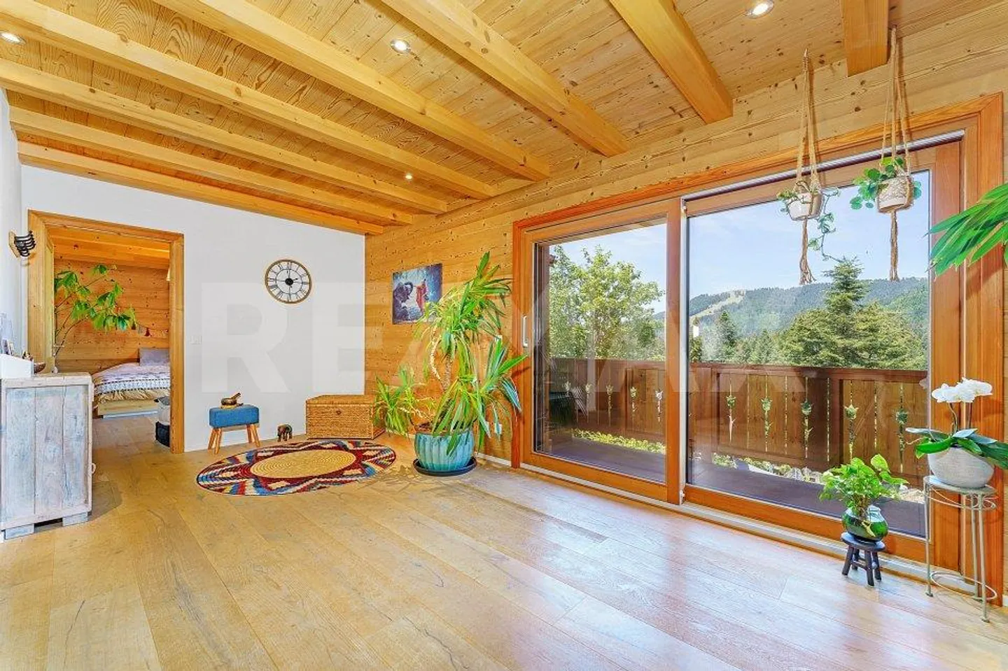 A 4.5-room apartment where the interior extends naturally... - Photo 5 of 13