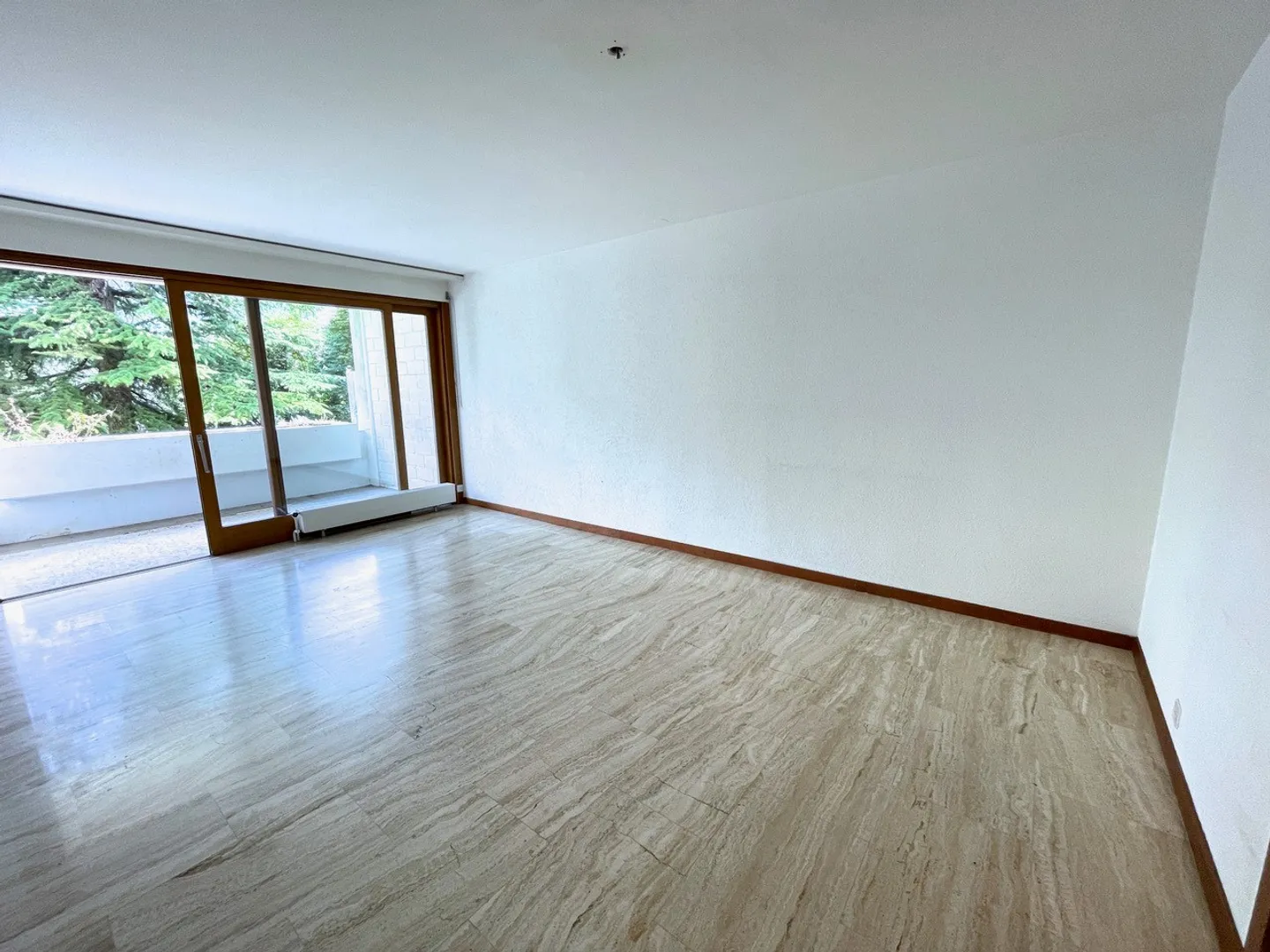 3.5 Room Apartment - Photo 5 of 13